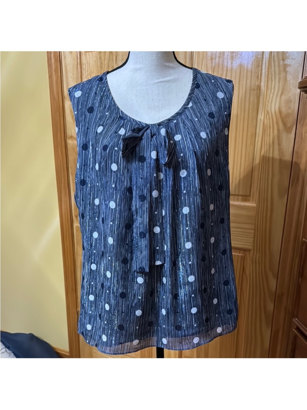 BUNDLE OF 4 BLOUSES‎ - Picture 2 of 15